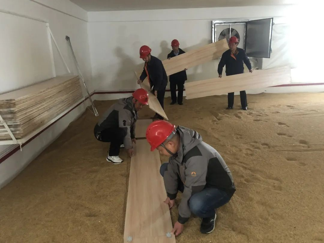 雷锋4.png 凯旋娱乐网