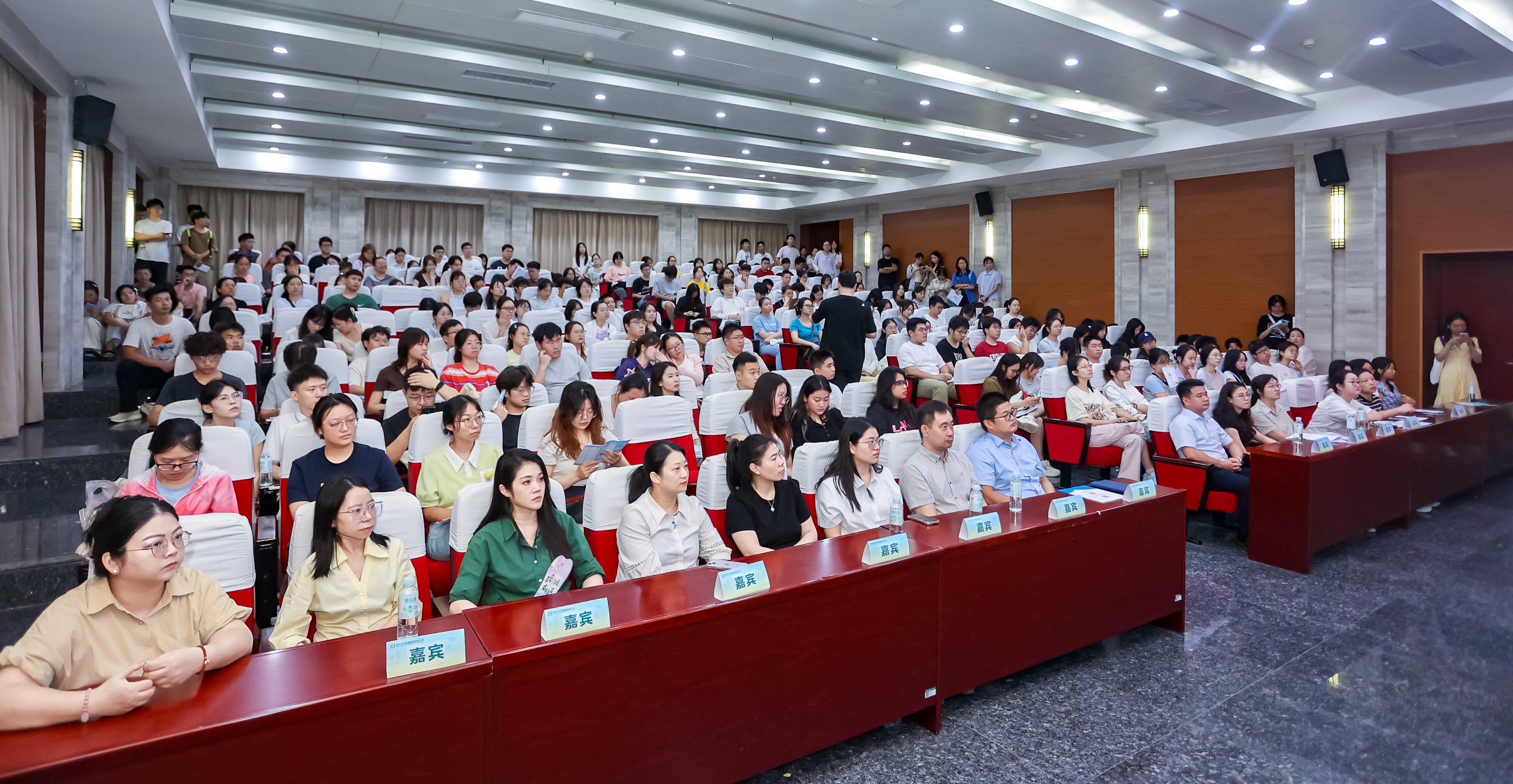 753A1914_Jfoto_20250917_-1852803166.JPG 凯旋娱乐网